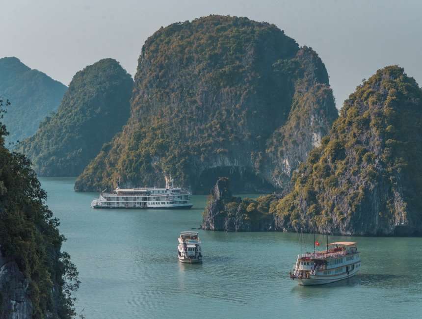 bezienswaardigheden vietnam halong bay