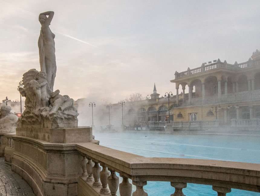 boedapest bezienswaardigheden széchenyi bad