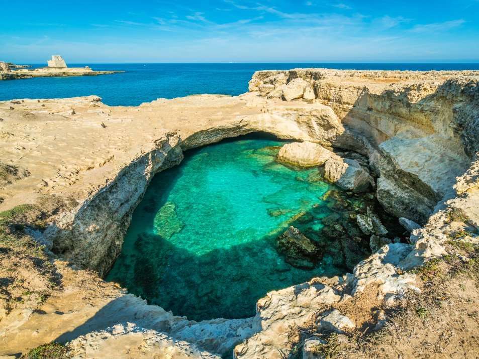 Grotta della Poesia mooiste stranden Puglia