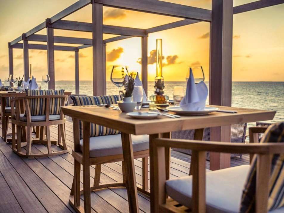 Hurawalhi Resort