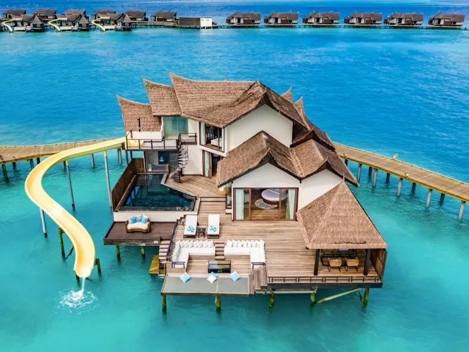Ozen Reserve Bolifushi malediven huisje met glijbaan