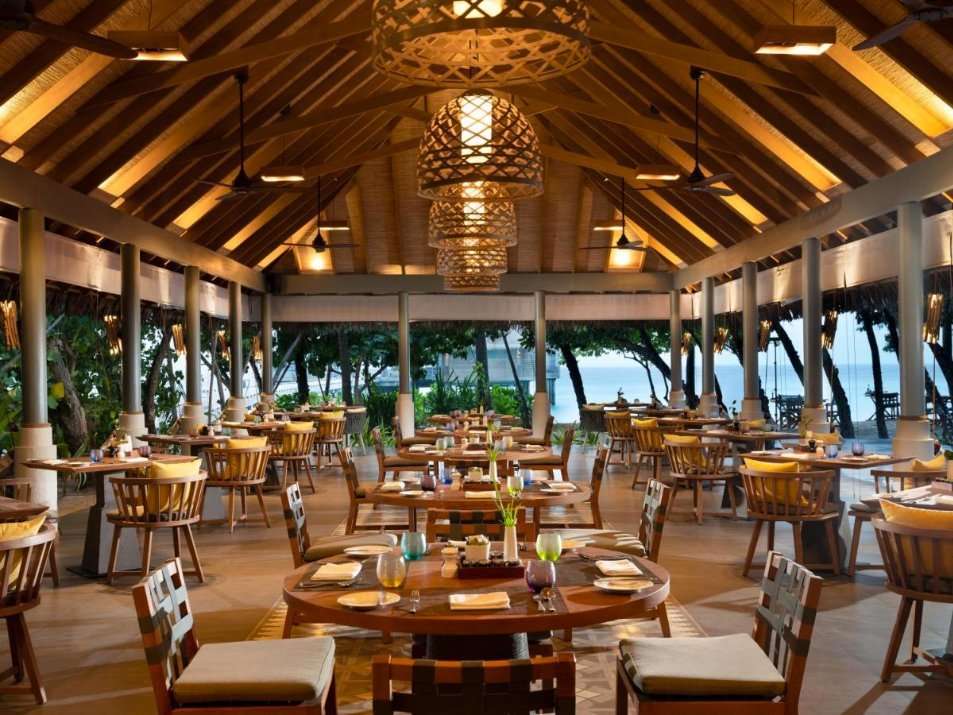 Vakkaru Maldives restaurant