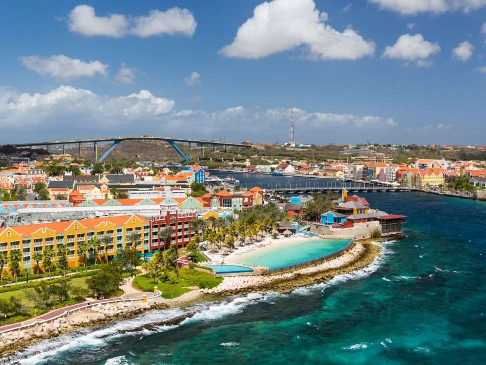 insider tips curacao shopping