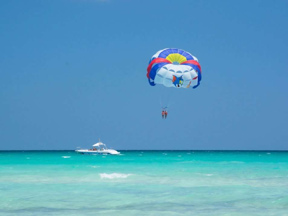 top tips Mallorca parasailen