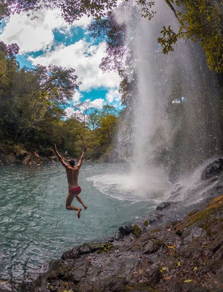 Rincon-de-la-Vieja-La-Cangreja-waterval